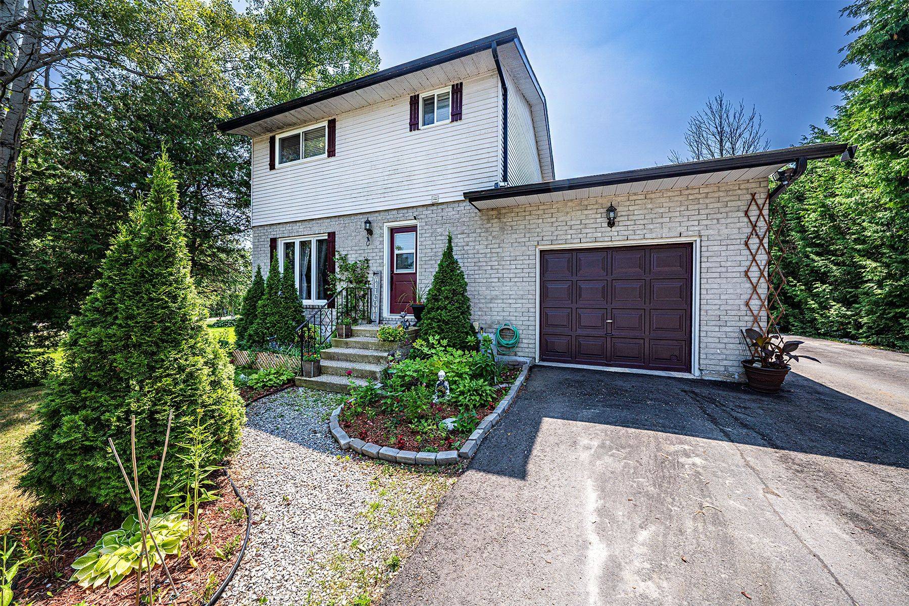 Kawartha Lakes, ON K0M 2T0,8 Pinewood BLVD