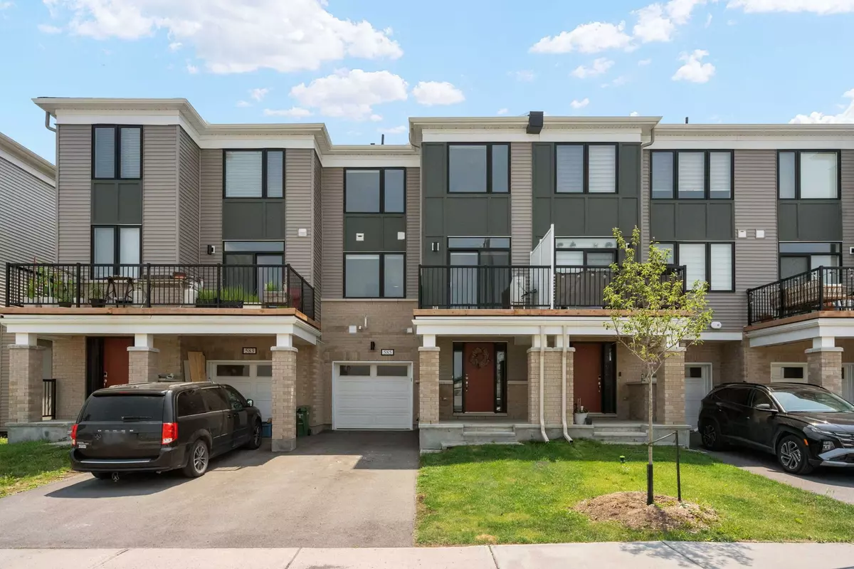 Barrhaven, ON K2J 7J6,585 Flagstaff DR