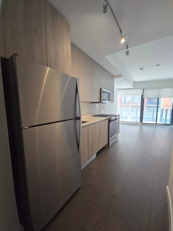 Toronto C08, ON M5E 0E1,2A Church ST #604