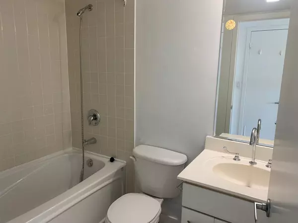 Toronto E09, ON M1H 3J7,38 Lee Centre DR #3007