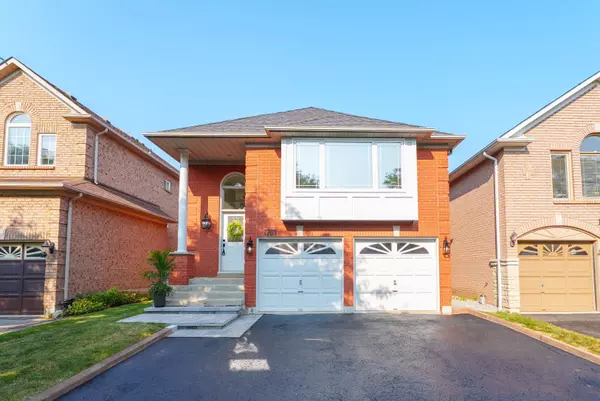 1761 White Cedar DR, Pickering, ON L1V 6Z1