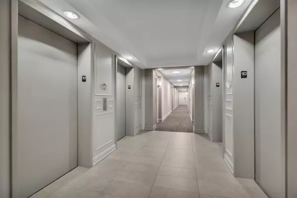 Toronto W10, ON M9W 7J4,700 Humberwood BLVD #1027