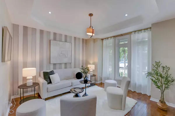 Oakville, ON L6H 6M9,216 Gatwick DR