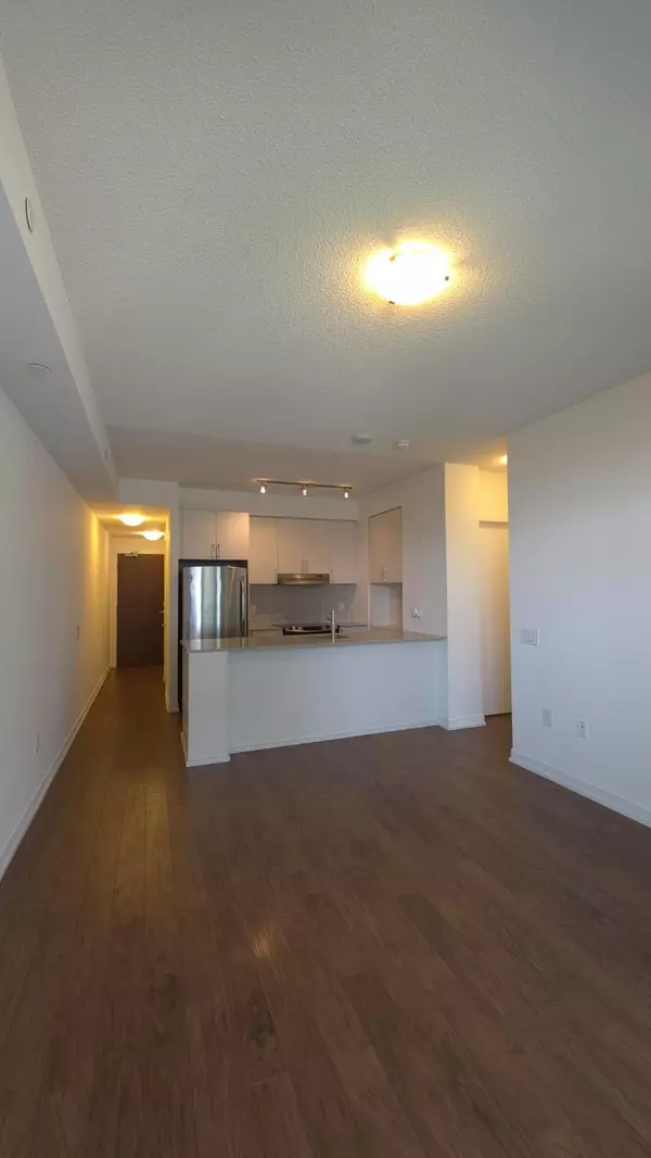 Mississauga, ON L5M 0Y3,2560 Eglinton AVE W #801