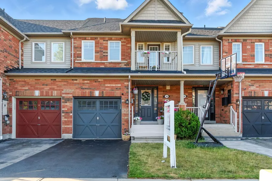 36 Keywood ST, Ajax, ON L1Z 2E5