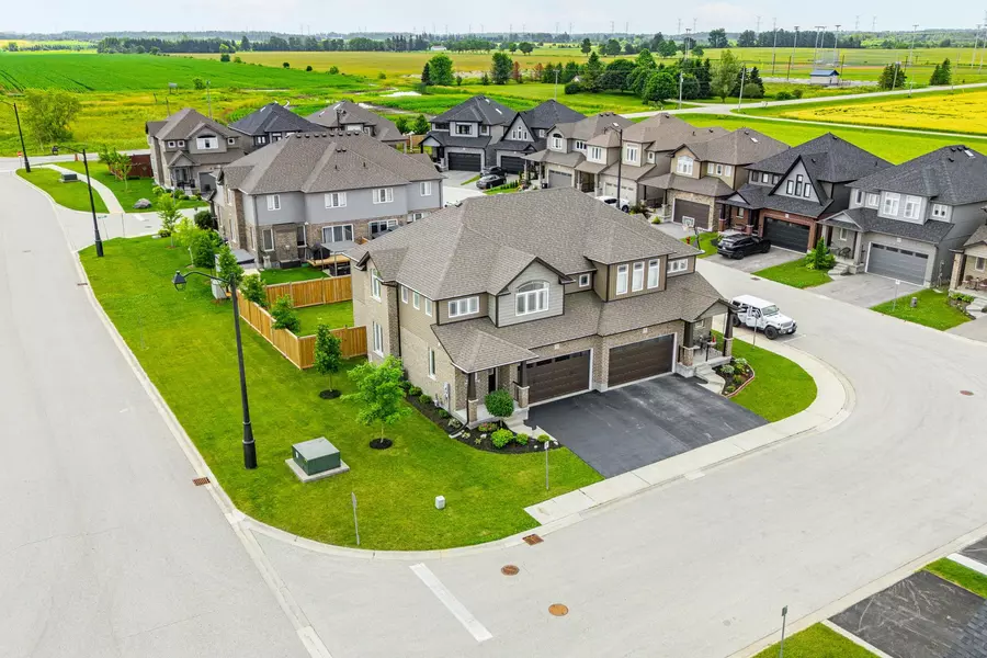 7 Sparrow CRES, East Luther Grand Valley, ON L9W 7P3