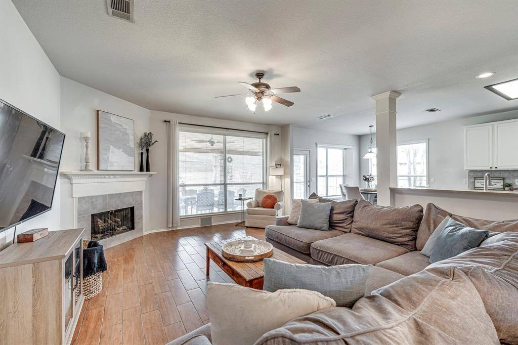 Grand Prairie, TX 75050,1523 Hidden Cove Drive