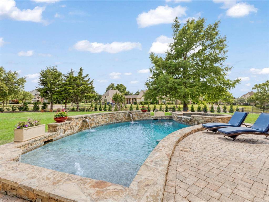 Heath, TX 75032,401 Wyndemere Boulevard