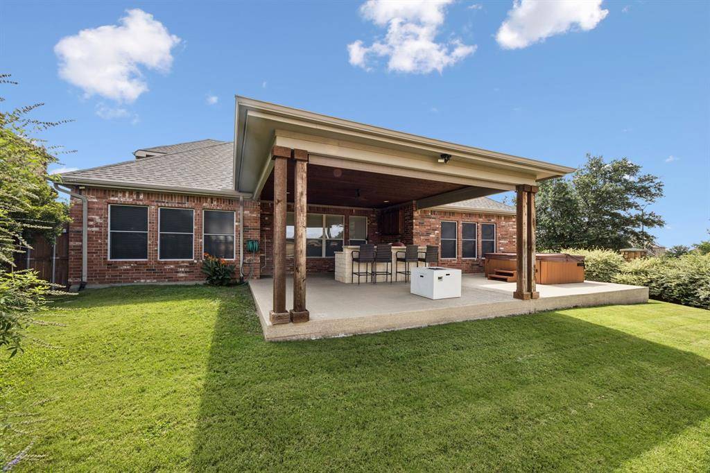 9601 Delmonico Drive, Fort Worth, TX 76244