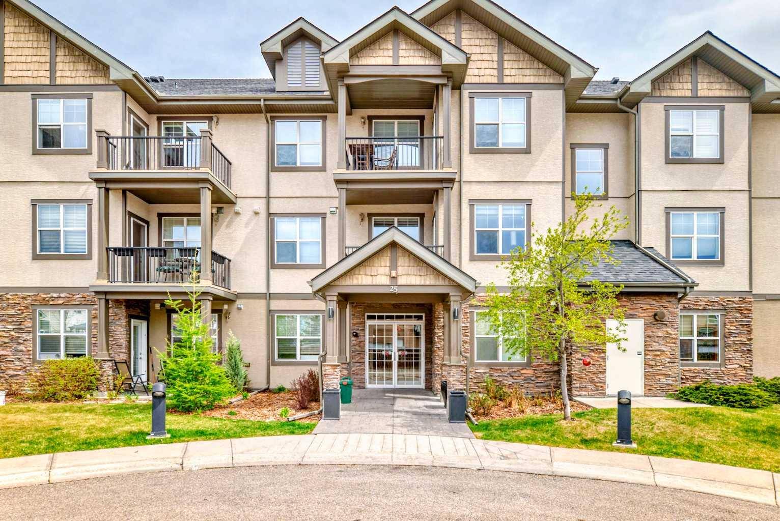25 Prestwick DR SE #208, Calgary, AB T2Z4Z1