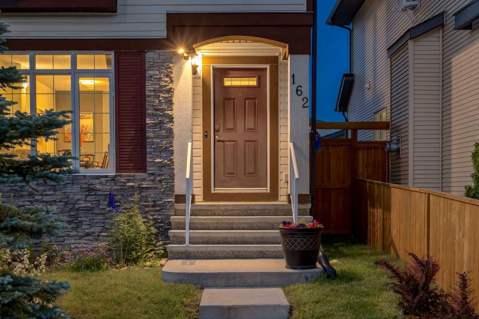 Calgary, AB T2X 0T3,162 WALDEN CRES Southeast