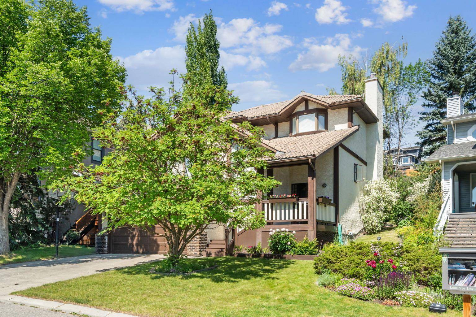 Calgary, AB T3H1R2,79 Strathlorne CRES Southwest