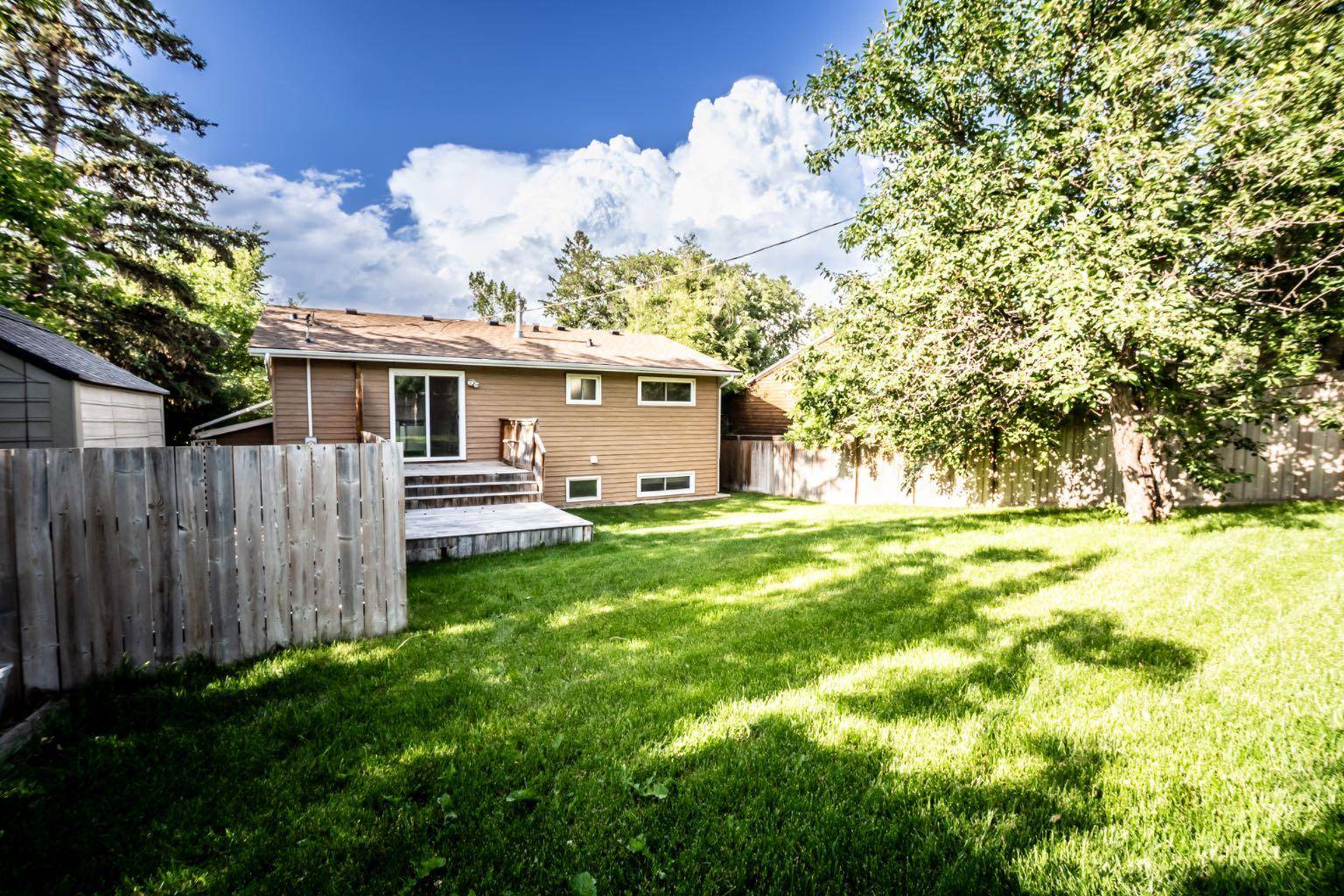 High River, AB T1V 1H4,229 3 AVE SE