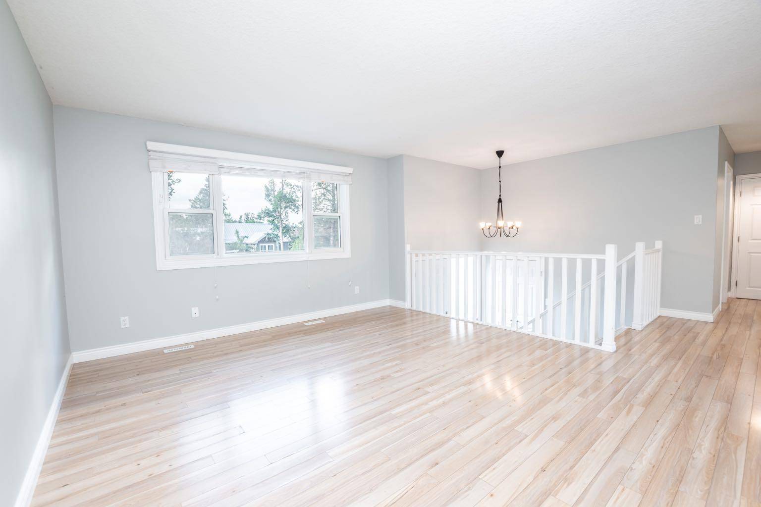 High River, AB T1V 1H4,229 3 AVE SE
