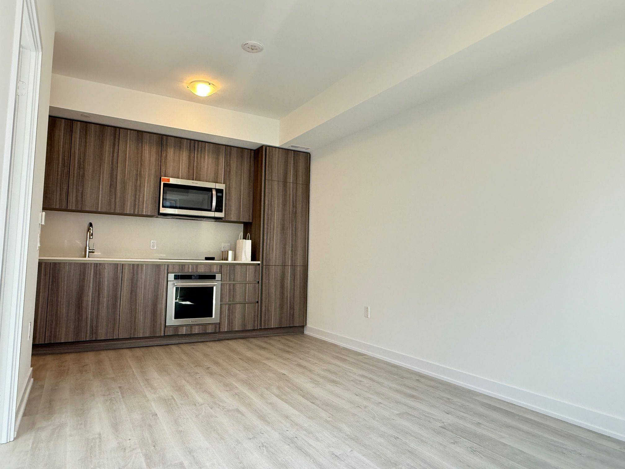 Toronto C08, ON M5A 0Y5,15 Richardson ST #721