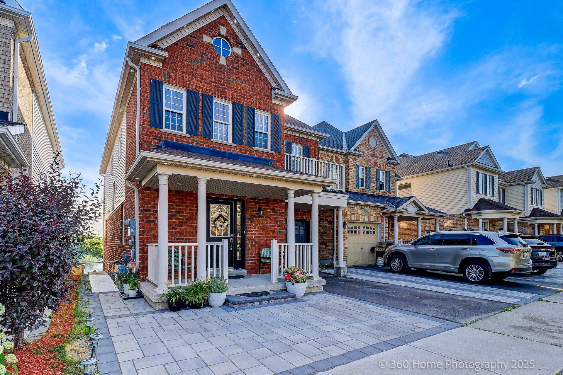 105 Warnford CIR, Ajax, ON L1T 0J3