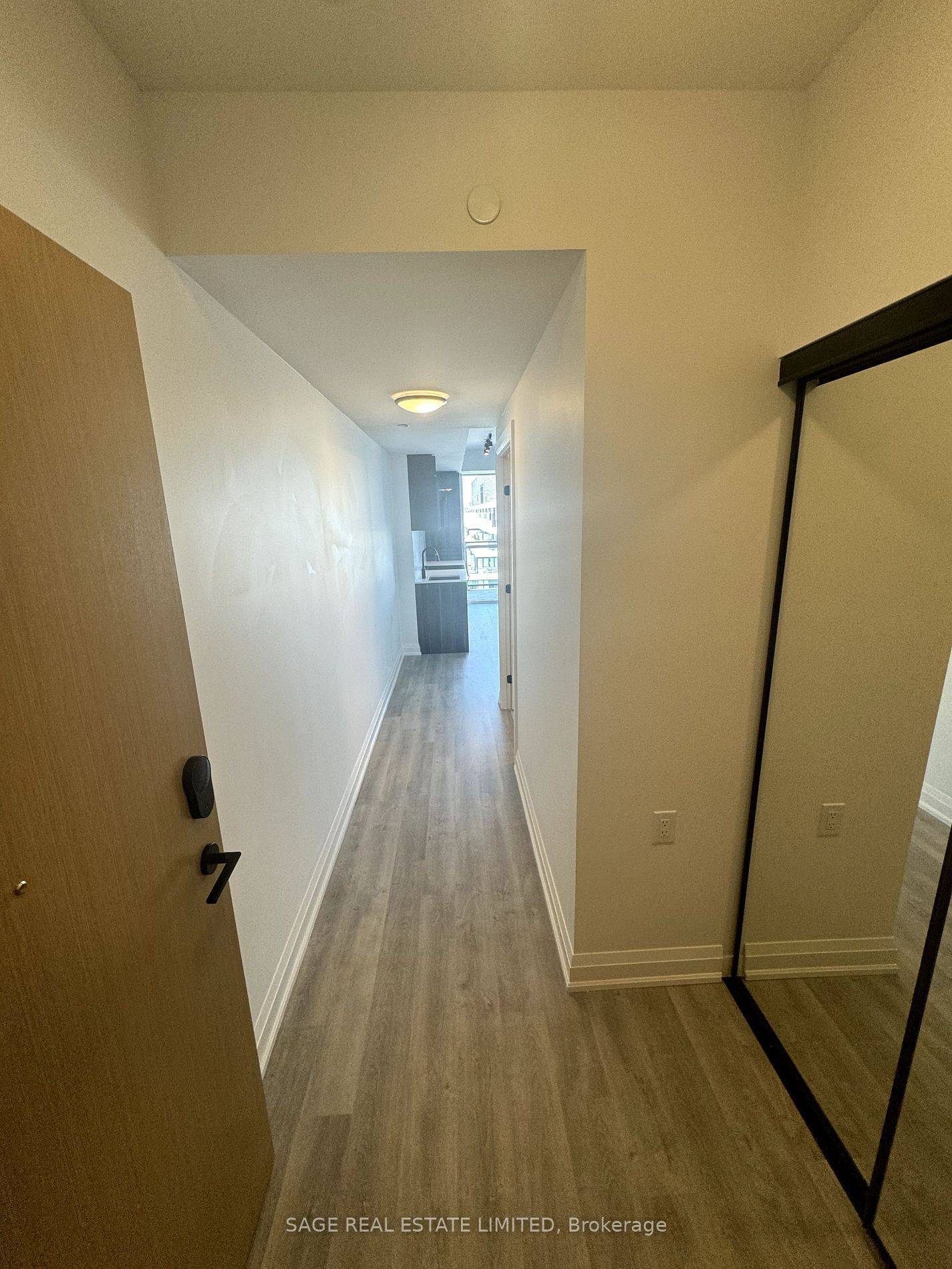 Toronto E02, ON M4C 1K8,2369 Danforth AVE #802
