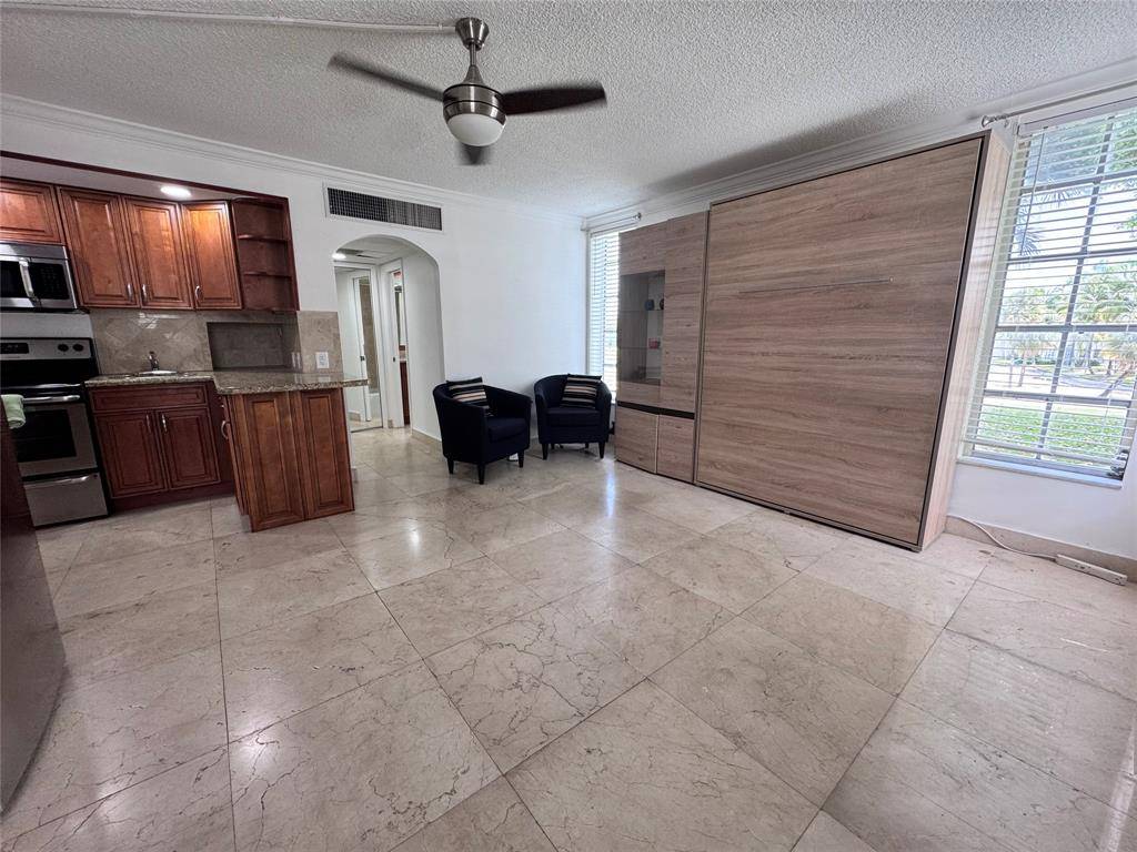 Pompano Beach, FL 33069,2601 S Course Dr #201