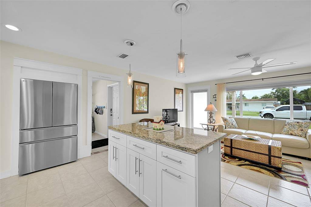 Pompano Beach, FL 33060,232 SW 13th St