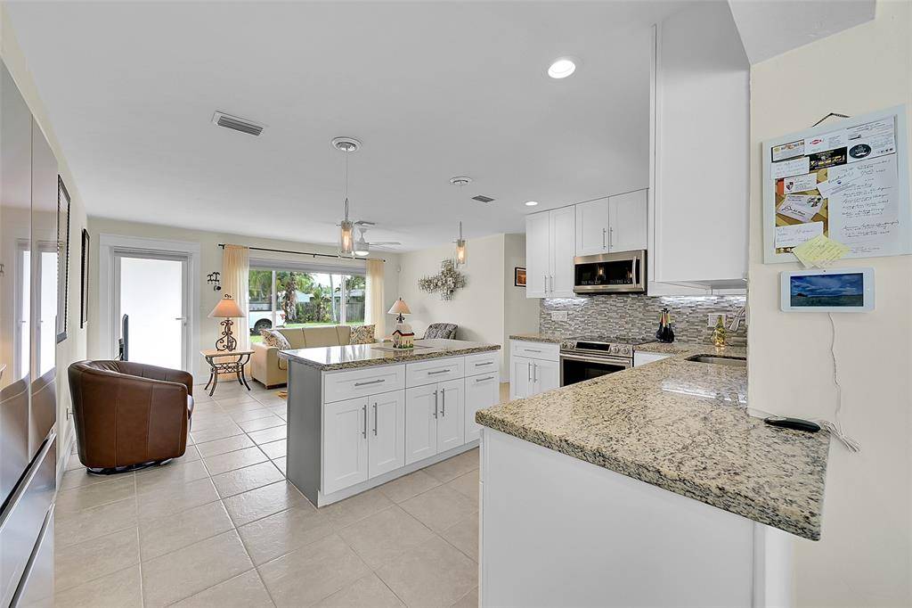 Pompano Beach, FL 33060,232 SW 13th St