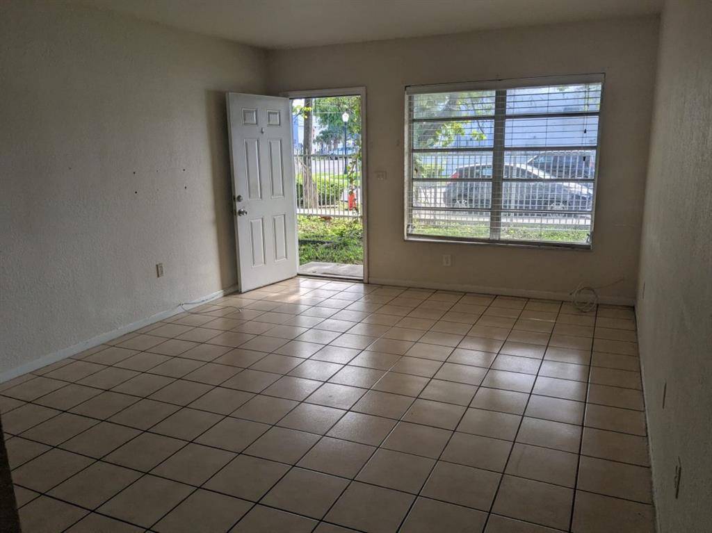 Palmetto Bay, FL 33157,17367 SW 95th Ave #17367
