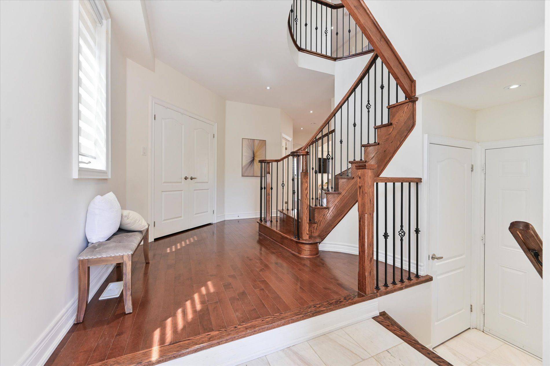 Vaughan, ON L6A 3V5,82 Heritage Estates RD