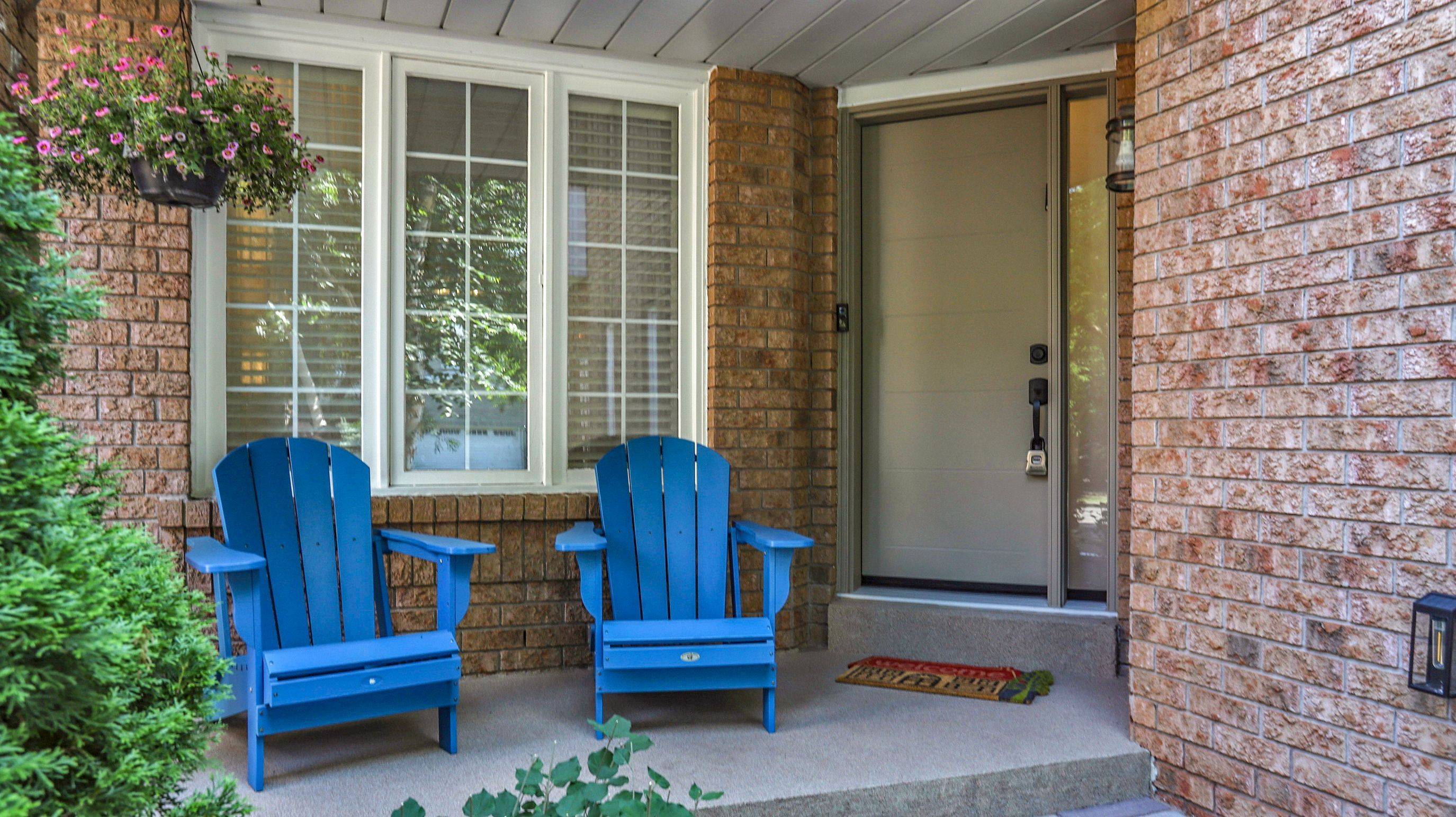 Vaughan, ON L4J 6M8,215 Brickstone CIR