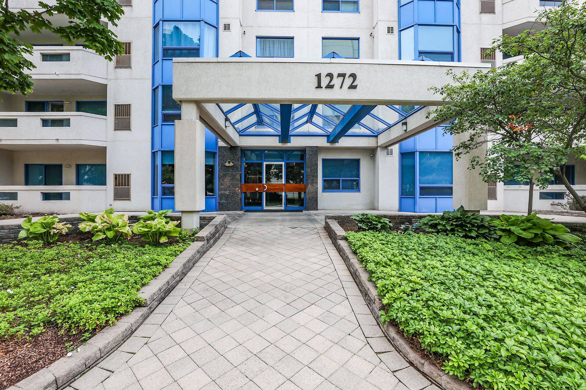 1272 Ontario ST #202, Burlington, ON L7S 2L8