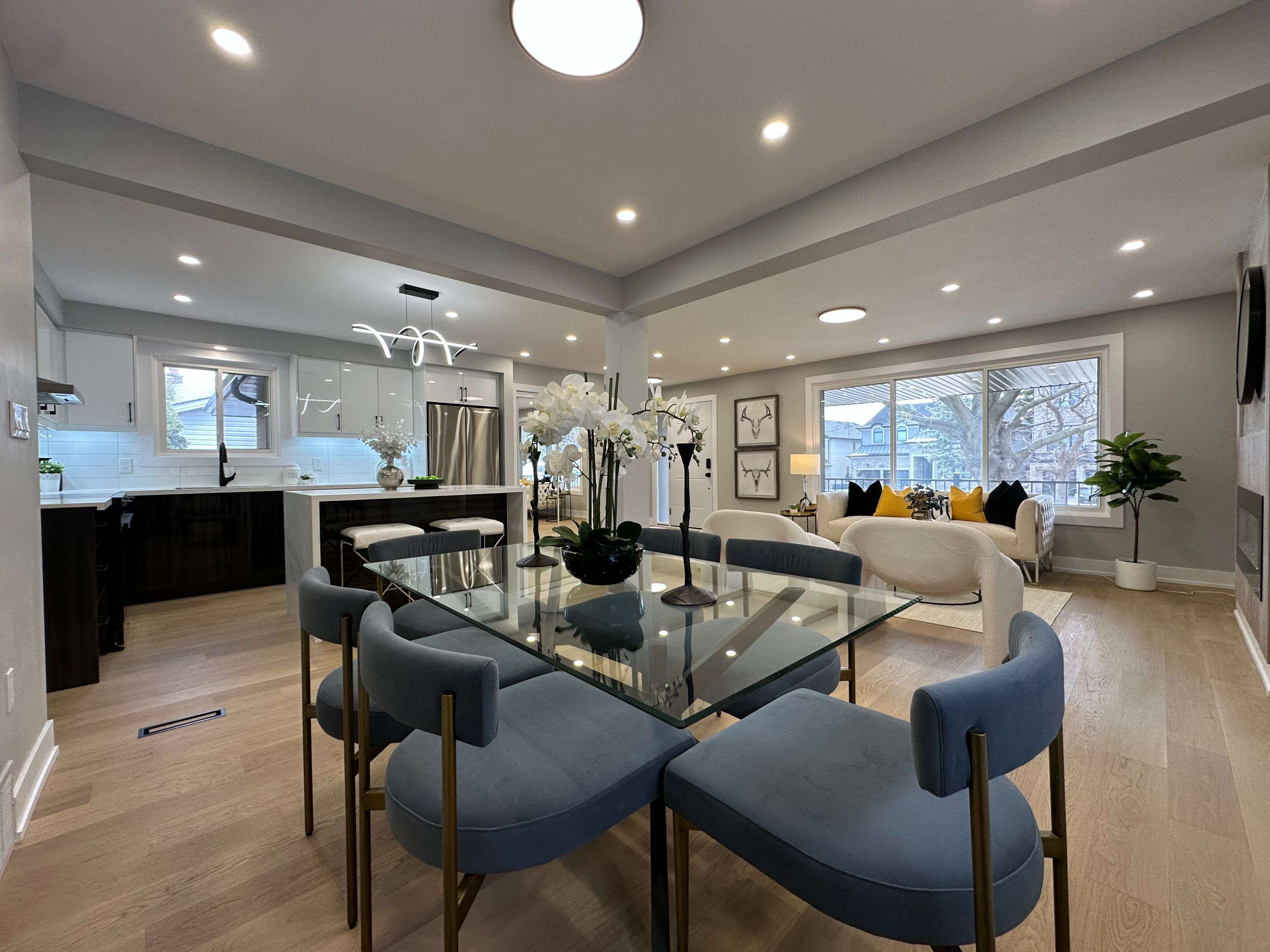 Mississauga, ON L5C 1Y1,2531 Glengarry RD