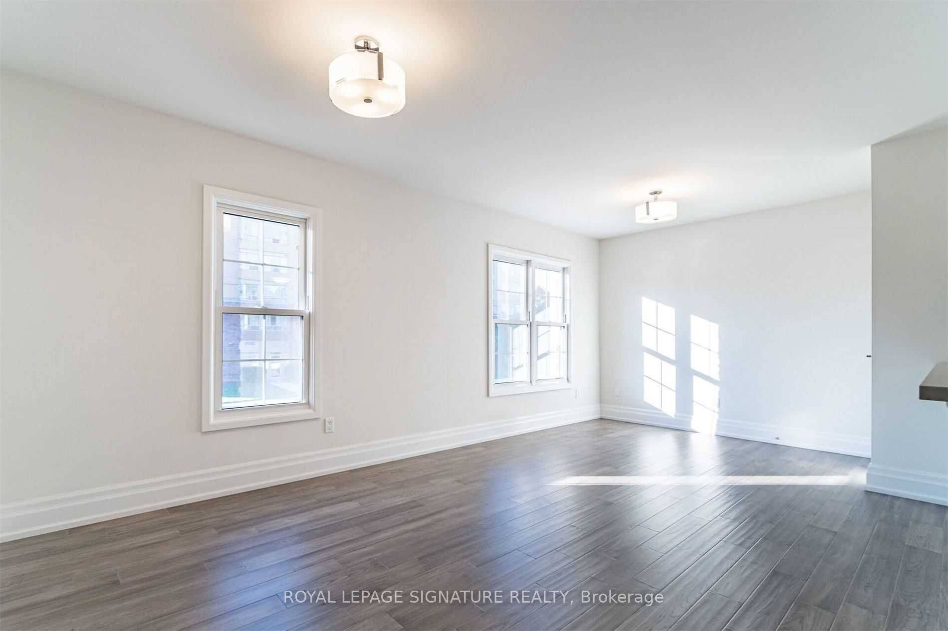 Mississauga, ON L5E 1C7,760 Lakeshore RD E #202