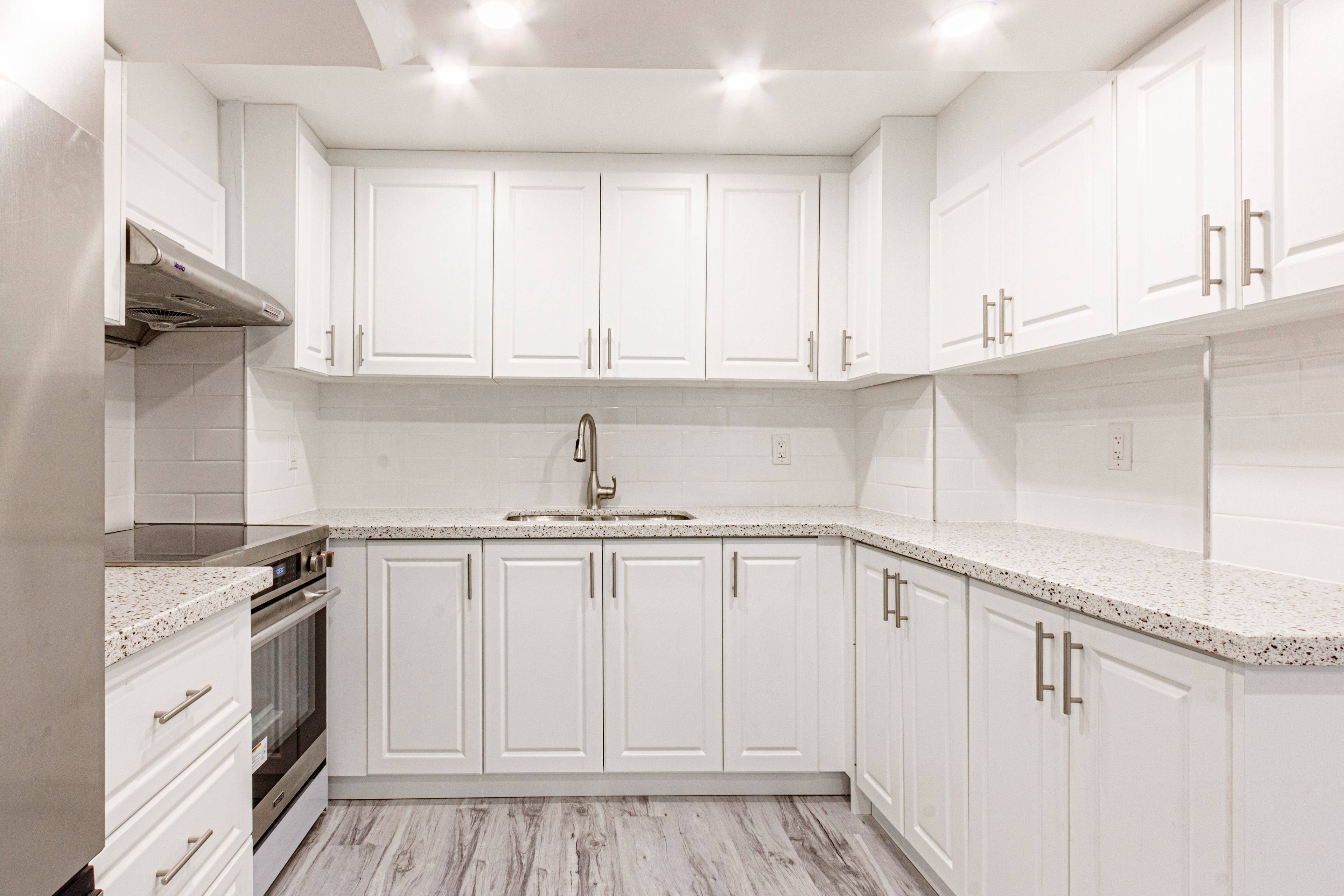 Mississauga, ON L5M 6N5,5446 Tasha DR #Lower