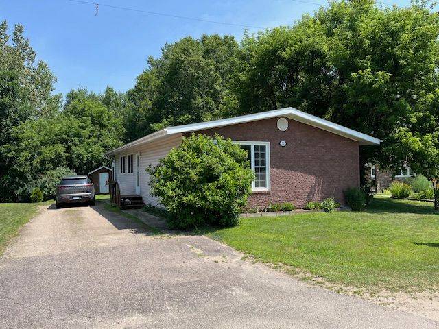 72 Kelly ST, Madawaska Valley, ON K0J 1B0