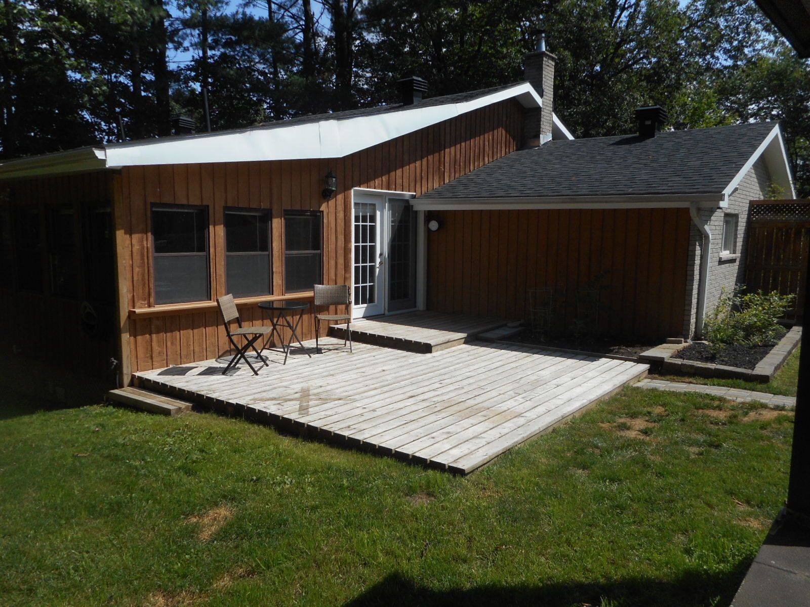 Gravenhurst, ON P1P 1A4,115 Douglas ST