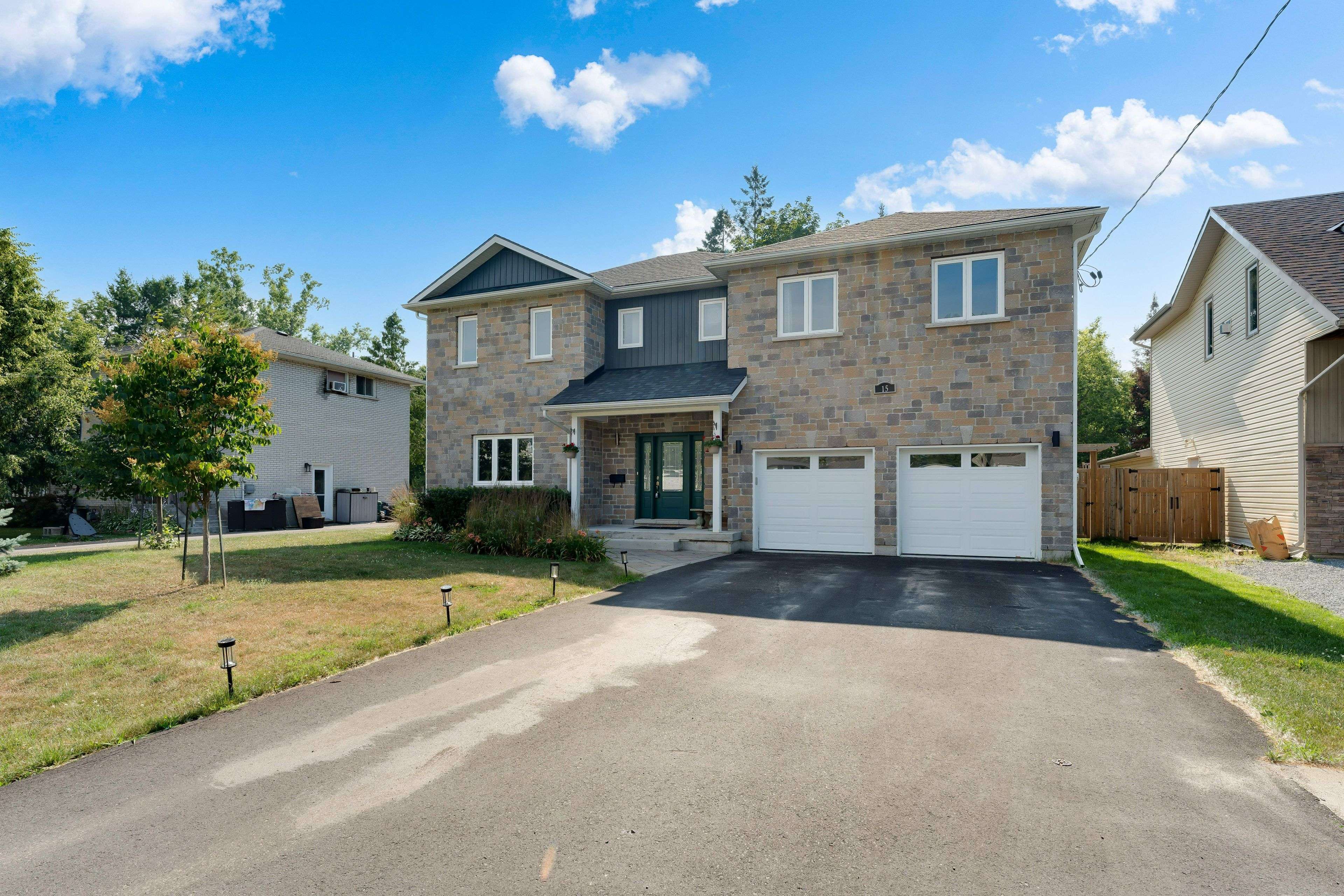 15 Bishop ST, Kingston, ON K7M 3P5