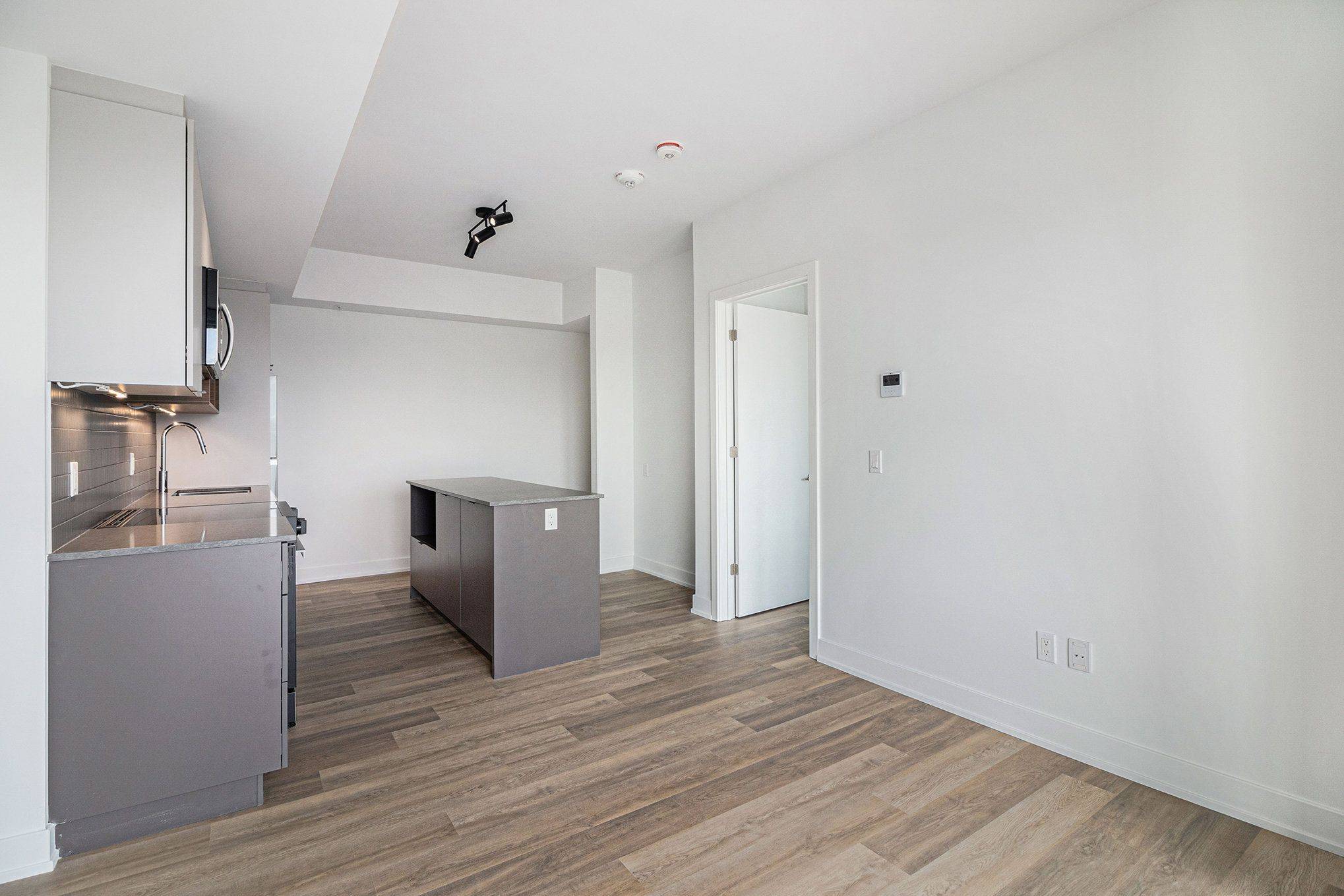 Vanier And Kingsview Park, ON K1L 0B9,280 Montgomery ST #514