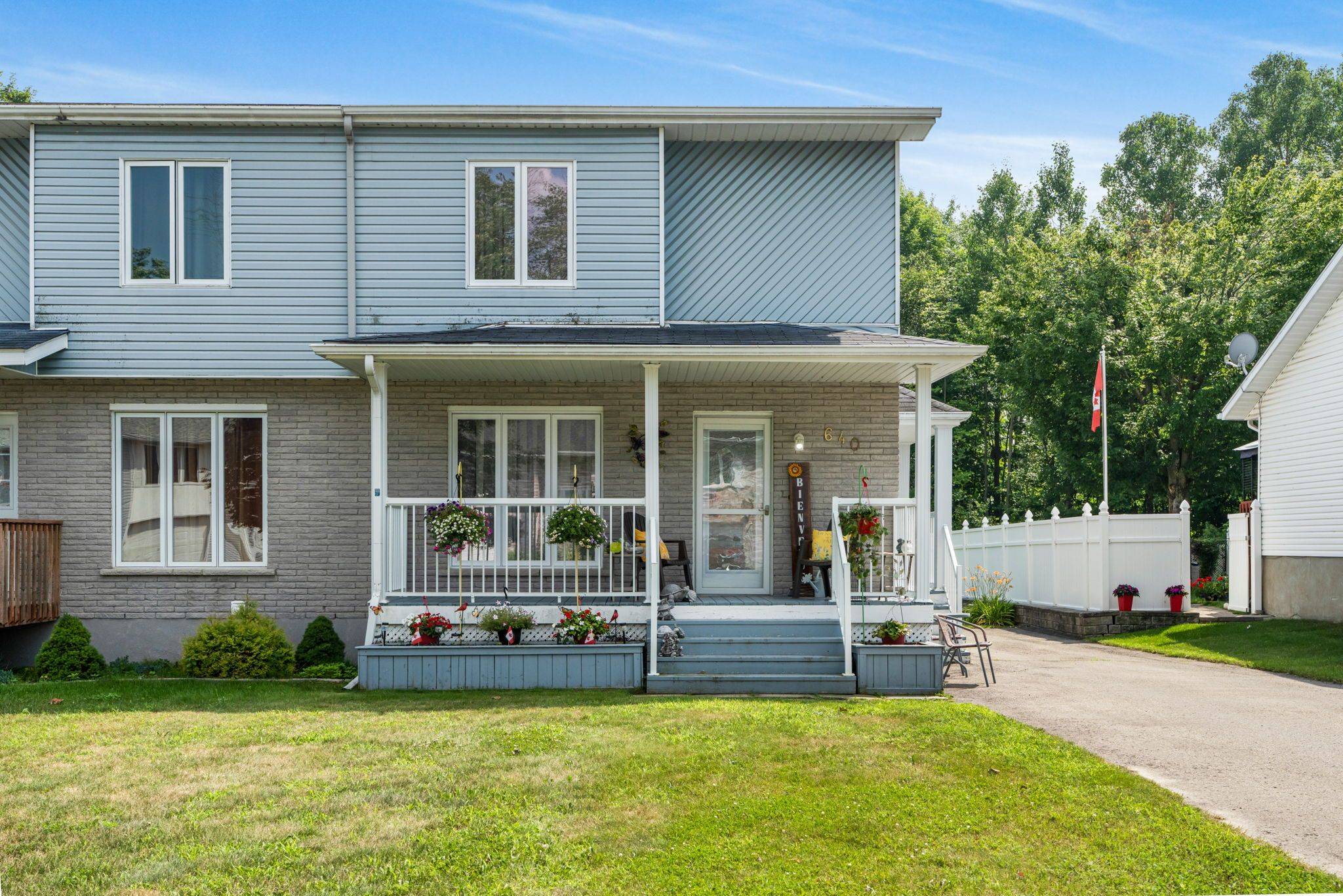 Hawkesbury, ON K6A 3N5,640 Berthiaume ST