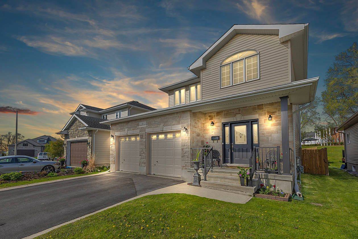 112 Jordyns CT, Loyalist, ON K7N 1V5