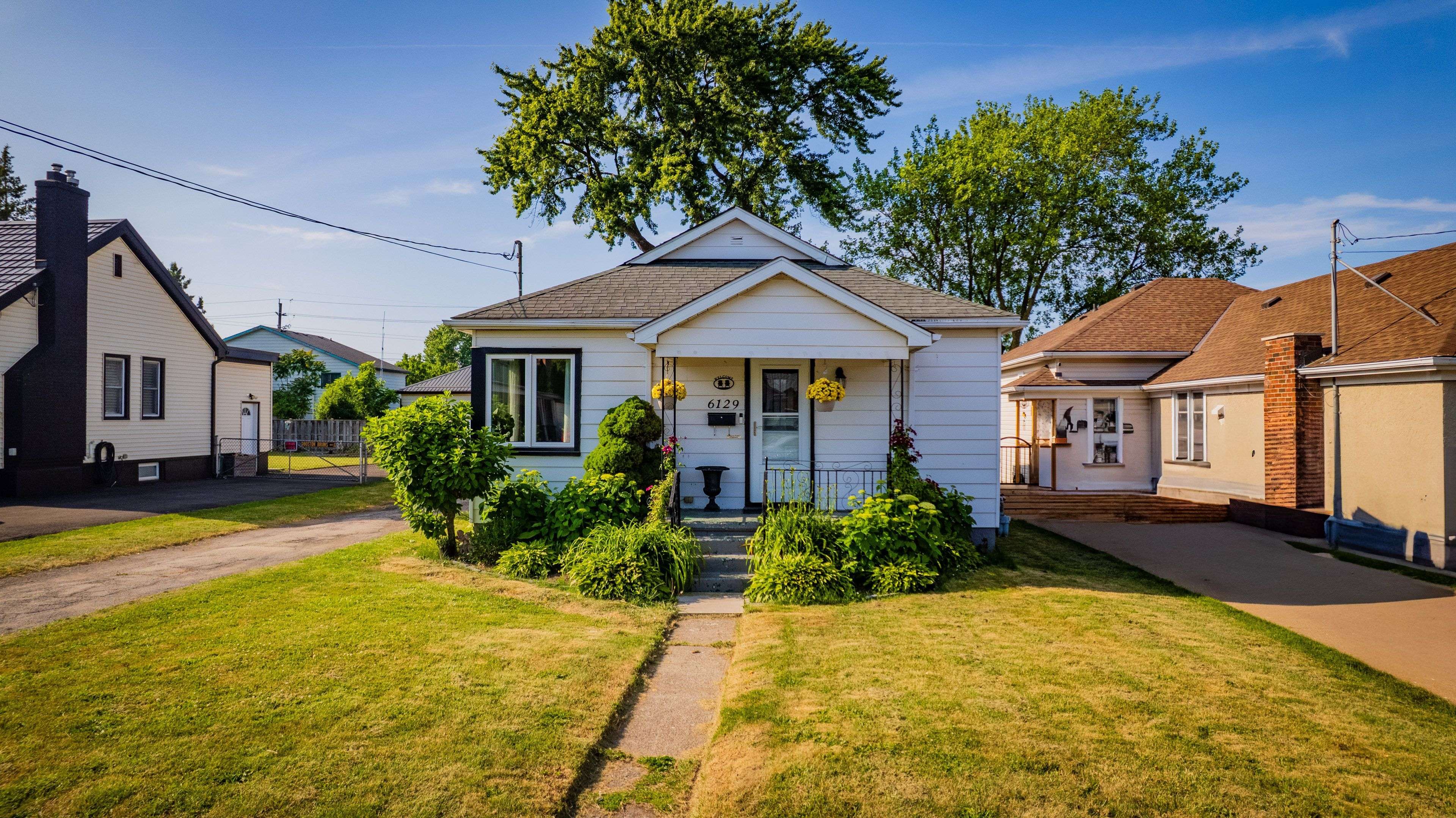 Niagara Falls, ON L2J 1K1,6129 Keith ST