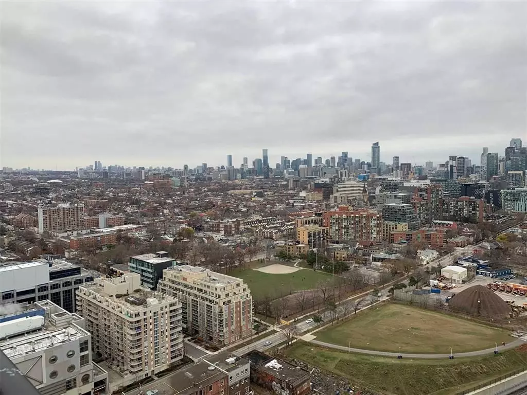 Toronto C01, ON M6K 3S4,19 Western Battery RD #3303