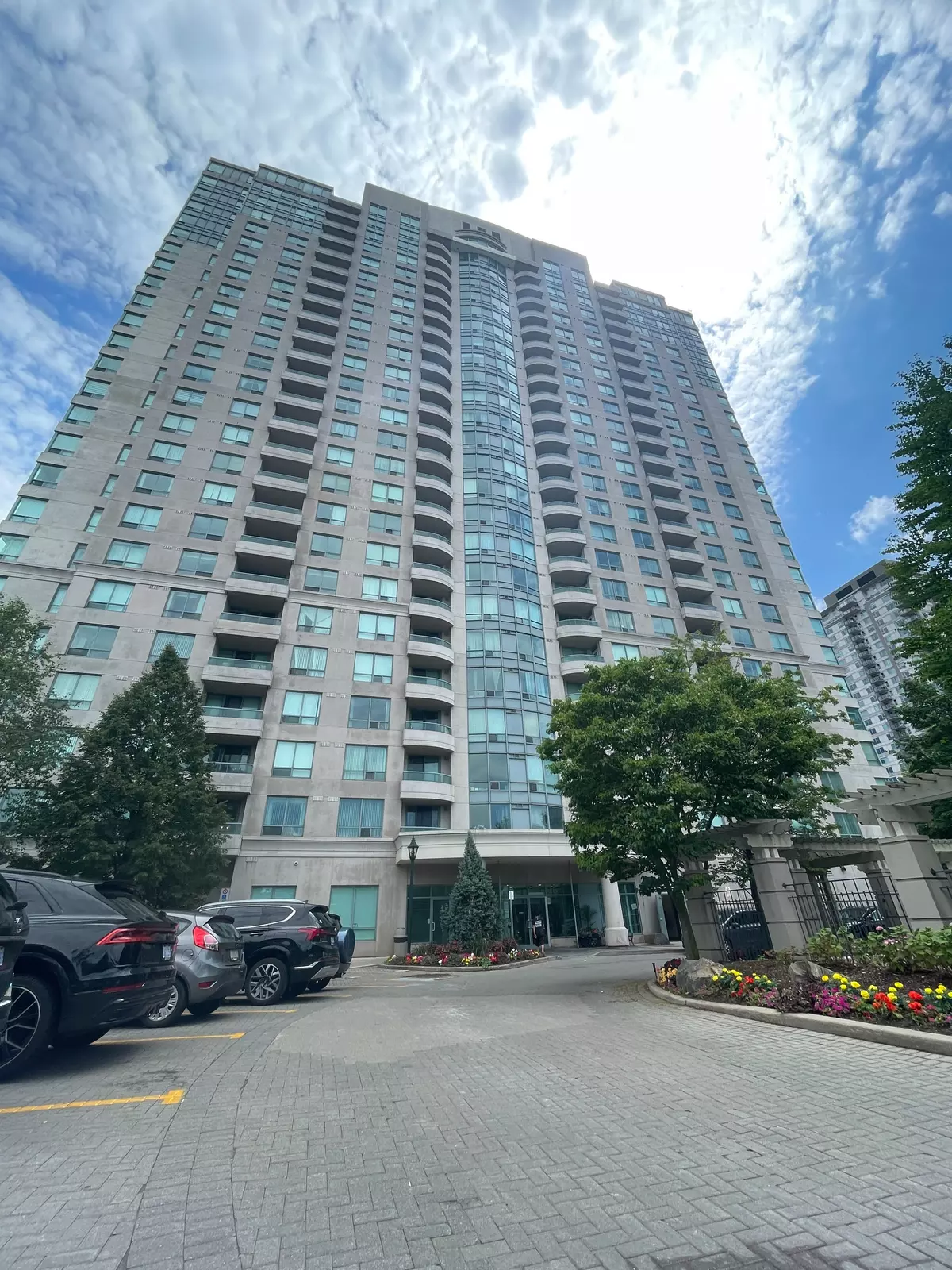 Toronto E09, ON M1P 5C5,61 Town Centre CT #Ph9