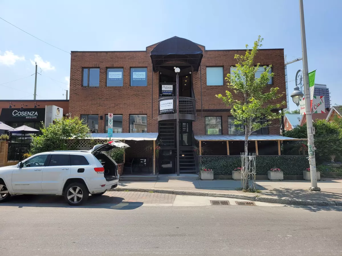 West Centre Town, ON K1R 7P9,180 PRESTON ST #201