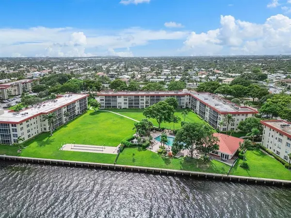 3100 NE 48th Ct #415, Lighthouse Point, FL 33064