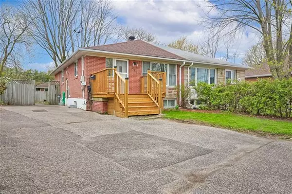 Newmarket, ON L3Y 2Z6,277 Silverbirch DR