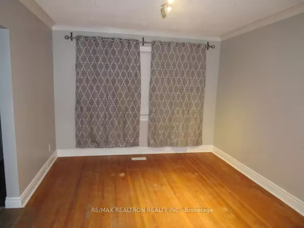 Toronto W04, ON M6B 1M6,1031 Briar Hill AVE