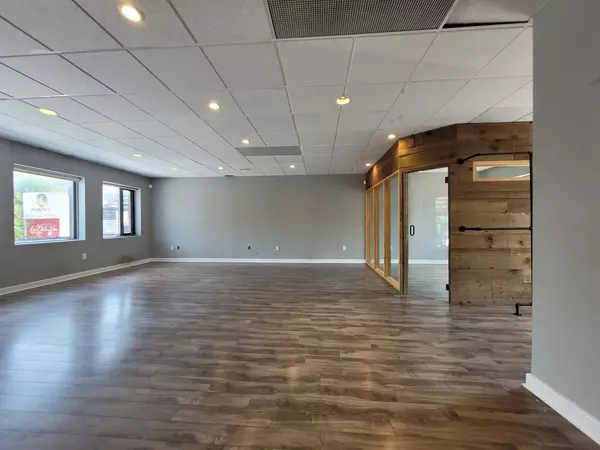 West Centre Town, ON K1R 7P9,180 PRESTON ST #201