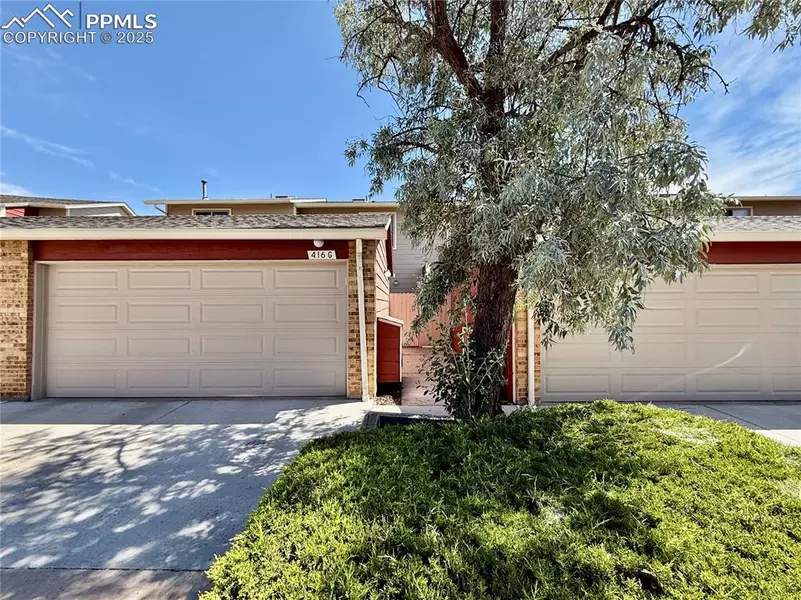 416 W Rockrimmon BLVD #G, Colorado Springs, CO 80919