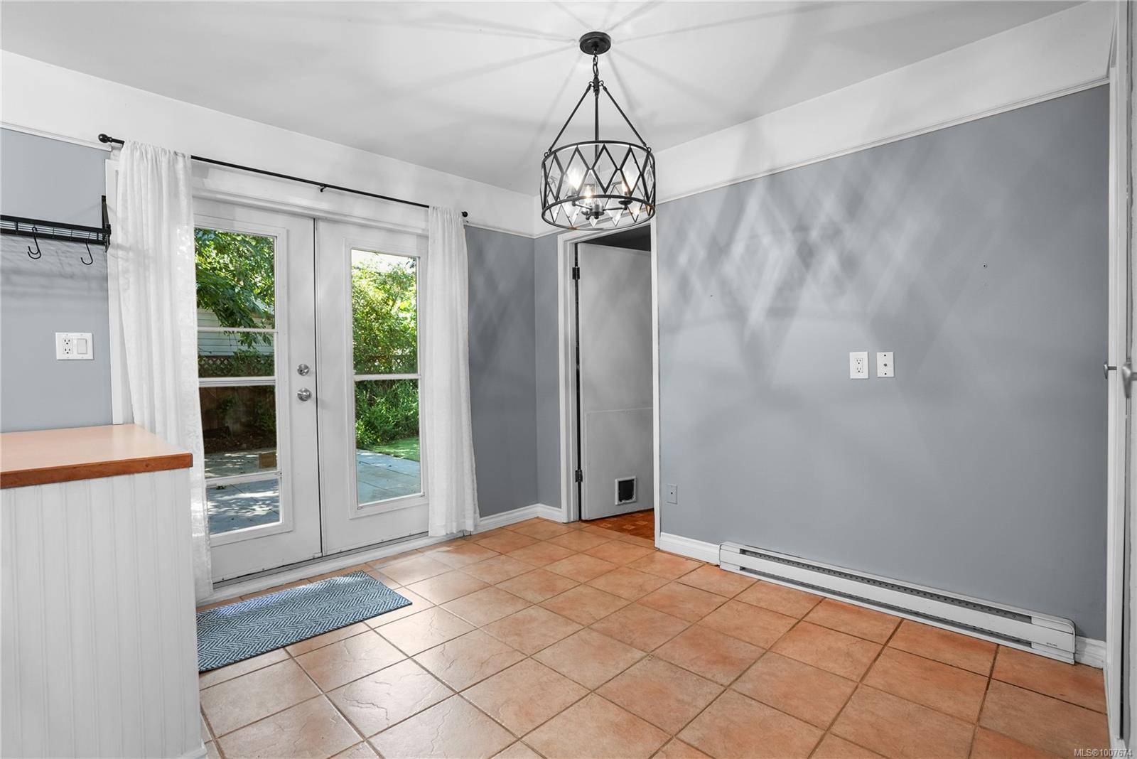 Colwood, BC V9B 4Z1,2970 Almartin Pl
