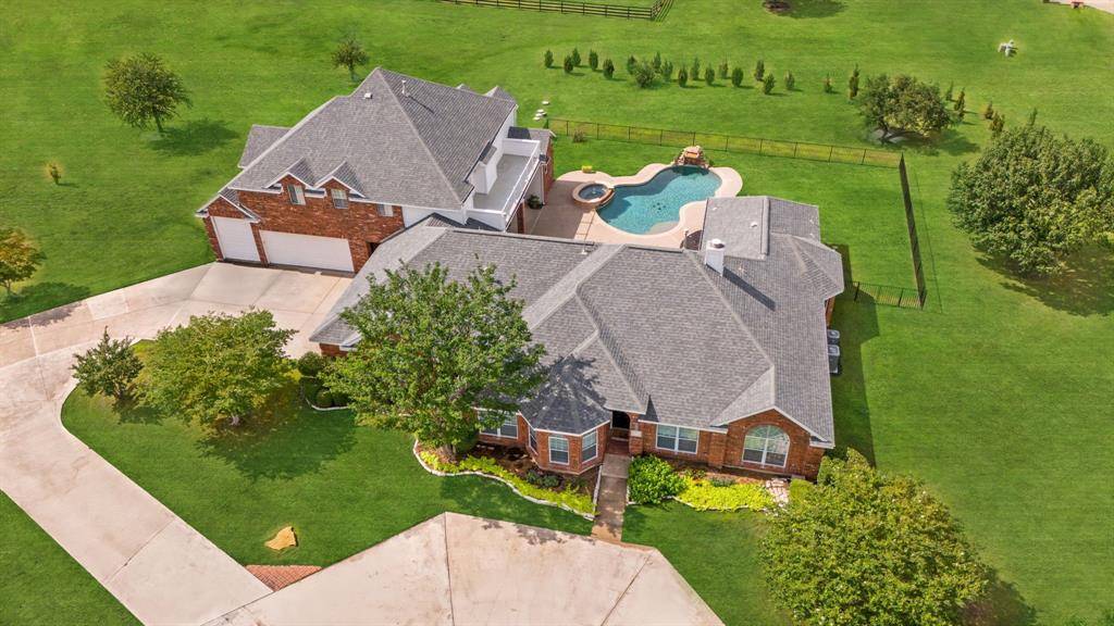 900 Scarlett Drive, Lucas, TX 75002