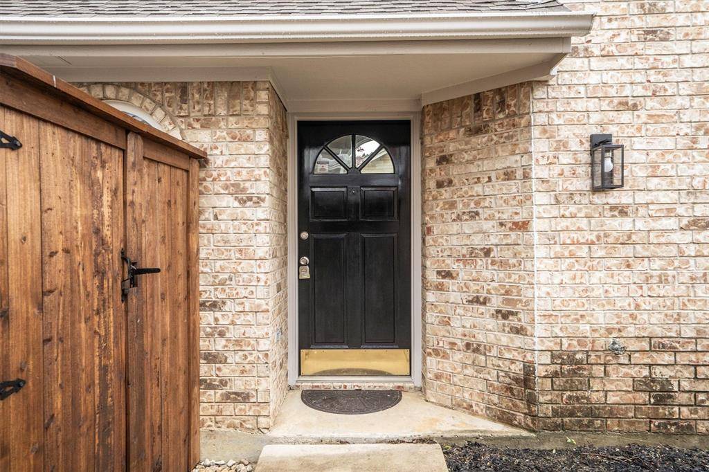 Irving, TX 75063,9424 Blue Jay Way