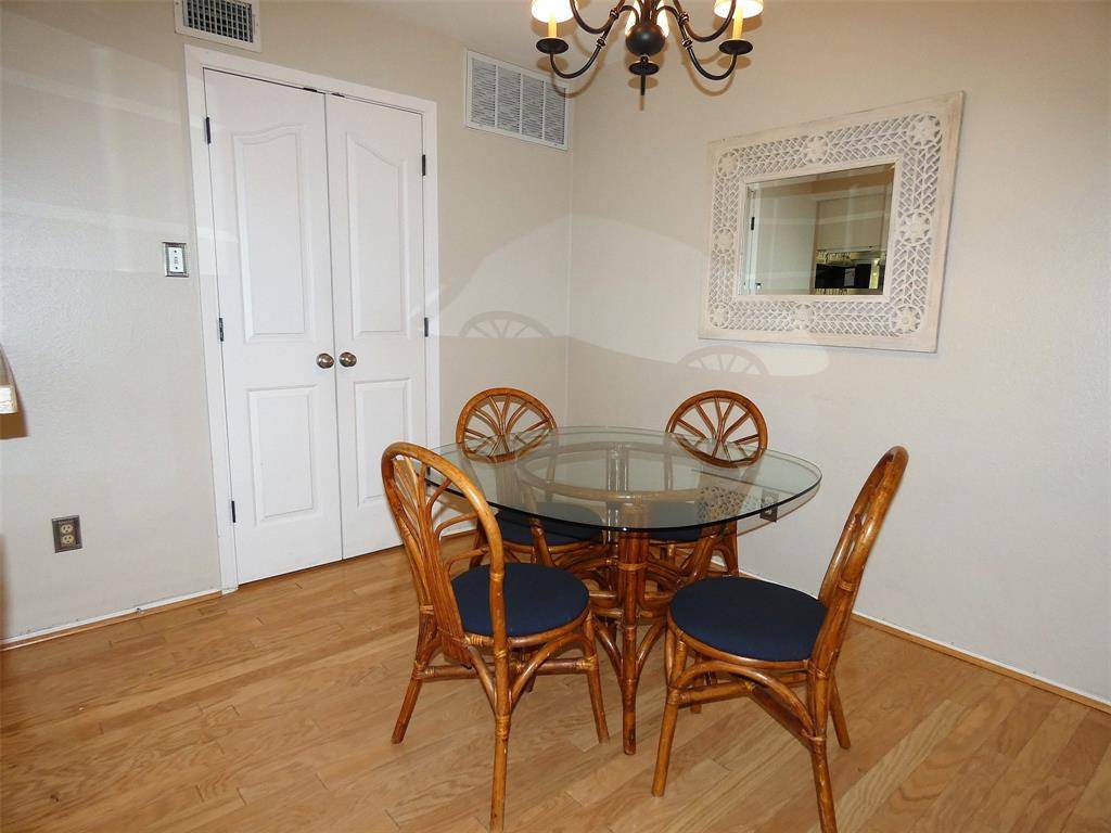 Dallas, TX 75209,7640 W Greenway Boulevard #2D